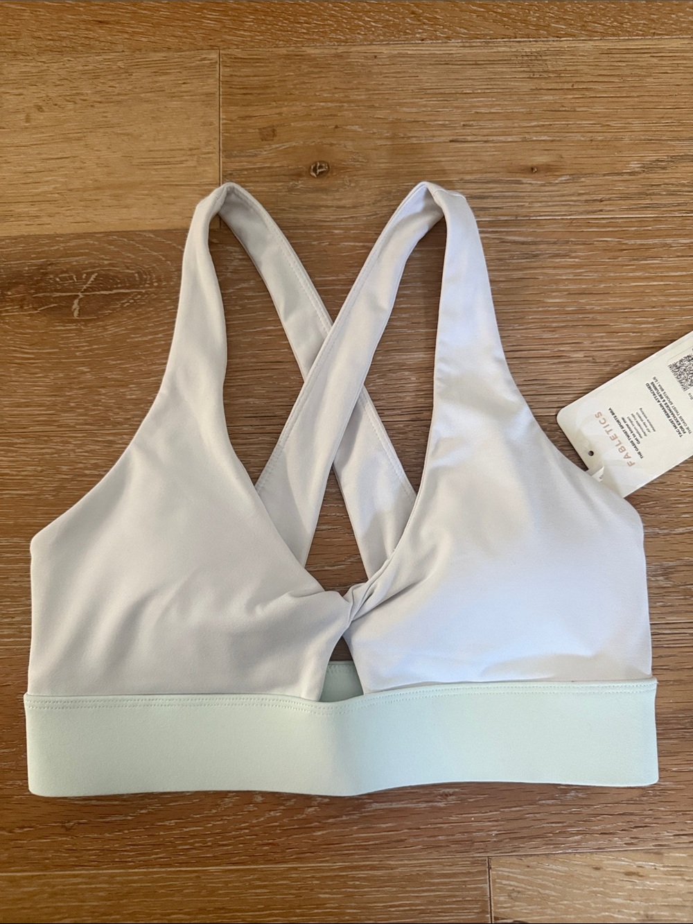 Fabletics Oasis Twist Sports Bra